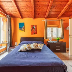 https://casaviva-via-roma-78-albenga.hotelitalianriviera.com