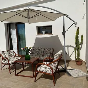 https://la-marticata-likeshome-rooftop.sicilyhotelsitaly.net
